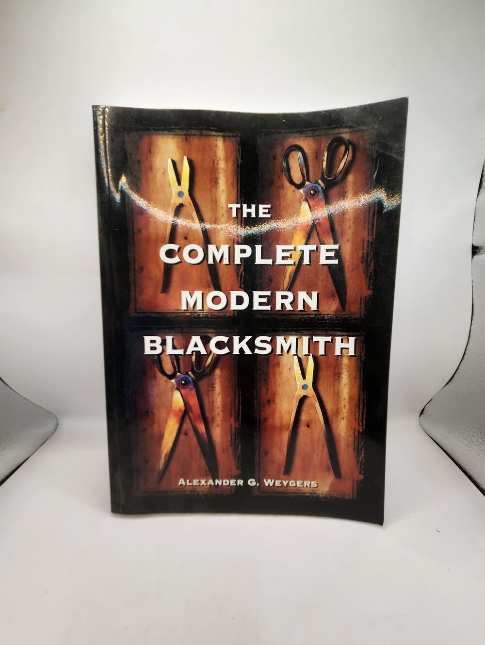 The Complete Modern Blacksmith - Illustrated Book (Black, Brown)